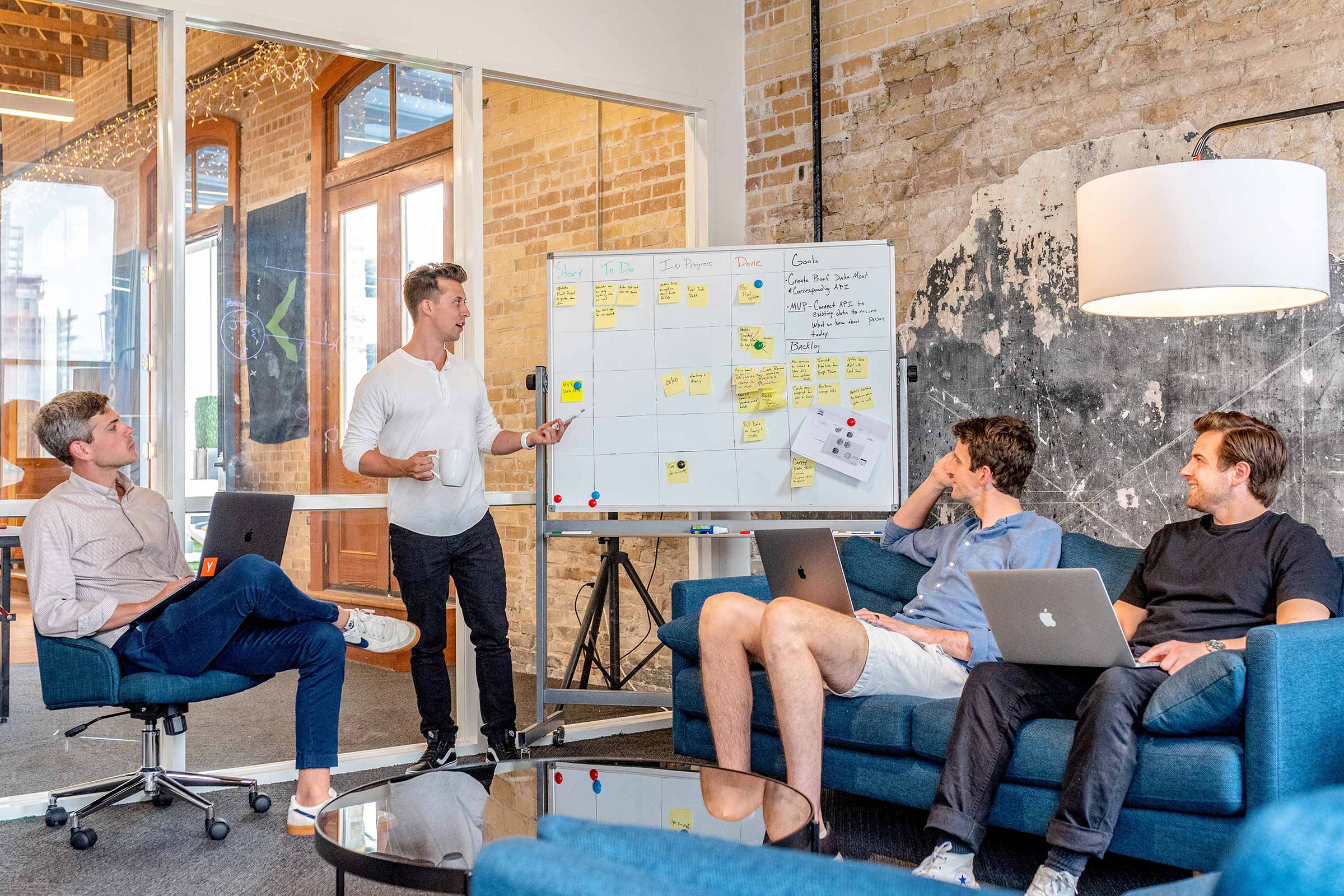 How to Keep Your Business Visible During Crisis Problem analysis